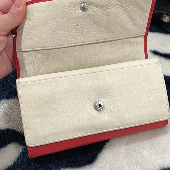 RFID Protected Wallet red leather wallet - Picture 4 of 8